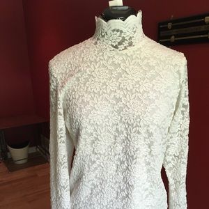 Long-sleeved lace blouse S or M